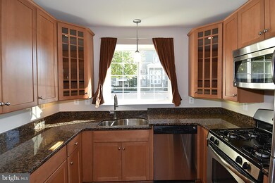 4111 S Four Mile Run Dr unit 102, Arlington, VA 22204 - photo 6