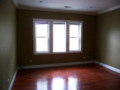 5533 W Barry Ave unit 2, Chicago, IL 60641 - photo 2