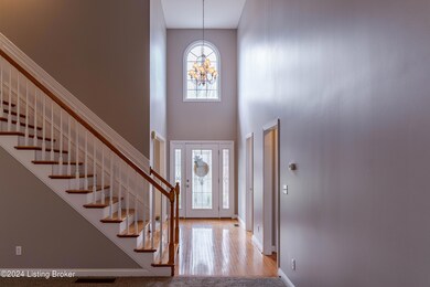 8613 Sanctuary Ln, Louisville, KY 40291 - photo 2