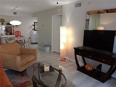 1550 S 42nd Cir unit 206, Vero Beach, FL 32967 - photo 6