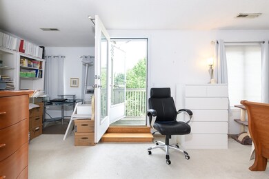42 Fresh Pond Place unit 1, Cambridge, MA 02138 - photo 5