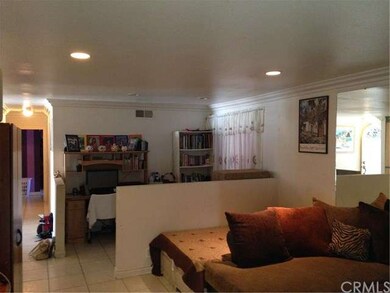 Living room/office area front unit 