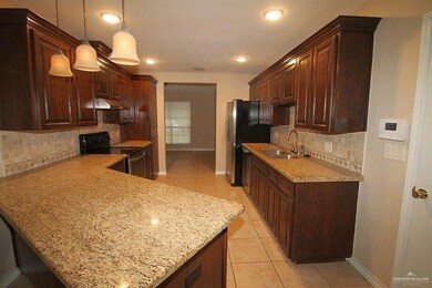 502 W 15th St, Weslaco, TX 78596 - photo 3