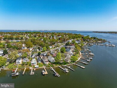 122 Bar Harbor Rd, Pasadena, MD 21122 - photo 2