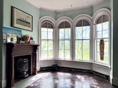 2nd Parlor