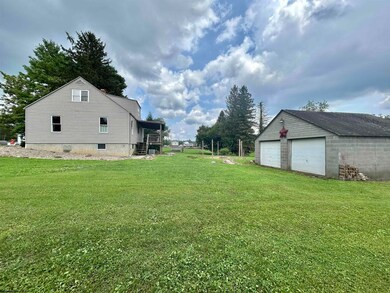 339 Chesapeake Rd, Fairmont, WV 26554 - photo 4