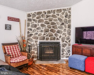 7037 Vista Dr unit 101G, Tobyhanna, PA 18466 - photo 7