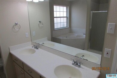 256 Cr 453, Troy, TX 76579 - photo 5