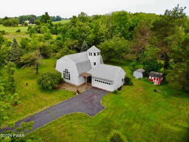 147 Schoolhouse Rd, Honesdale, PA 18431 - photo 2