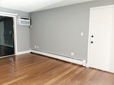 124 Mammoth Rd unit 202, Hooksett, NH 03106 - photo 2