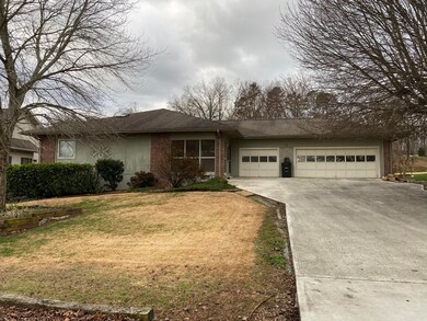 3 Car Garage!