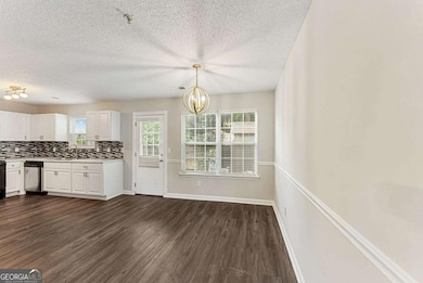 205 Coral Cir, McDonough, GA 30253 - photo 7