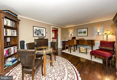 6706 Fisher Ave, Falls Church, VA 22046 - photo 7