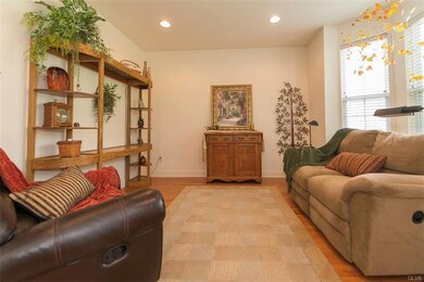 2320 Hollow View Dr, Easton, PA 18040 - photo 2