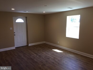 400 Daniel Ln, New Castle, DE 19720 - photo 2