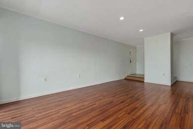 452 Girard St unit 302, Gaithersburg, MD 20877 - photo 5