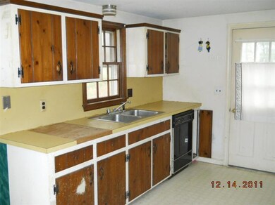 319 Sandwich Rd unit 2, East Falmouth, MA 02536 - photo 4
