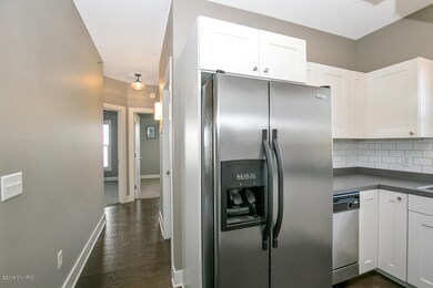 2068 Celadon Dr NE unit 32, Grand Rapids, MI 49525 - photo 6