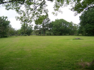22419 Kickapoo Rd, Waller, TX 77484 - photo 3