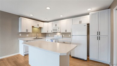 71 Southwood Shores Place unit 1B, Lake Ozark, MO 65049 - photo 5