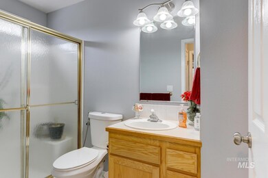 726 Aberdeen Dr, Nampa, ID 83686 - photo 6