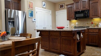 4103 Hummingbird Ln, Mission, TX 78572 - photo 4