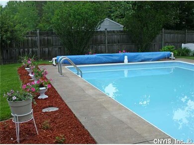 Swimming Pool/Hot Tub/Sauna