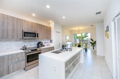 7161 NW 103rd Path unit 7161, Doral, FL 33178 - photo 6