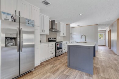 169 Cowboy Rd, Jesup, GA 31545 - photo 4