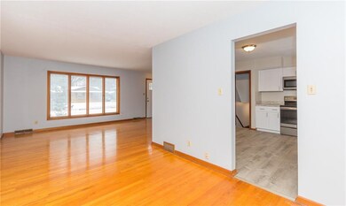 3817 Bel Aire Rd, Des Moines, IA 50310 - photo 6