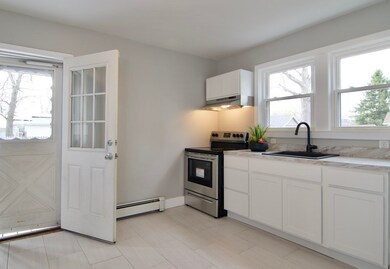 192 Marsden St, Springfield, MA 01109 - photo 4