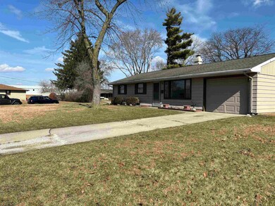 129 Tanglewood Dr, New Haven, IN 46774 - photo 2