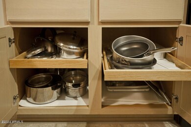 07 - Kitchen Cabinets