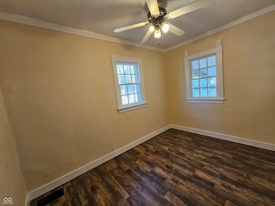 2024 N B St, Elwood, IN 46036 - photo 6