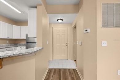 5512 Metrowest Blvd unit 201, Orlando, FL 32811 - photo 7