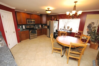 Eat in kitchen