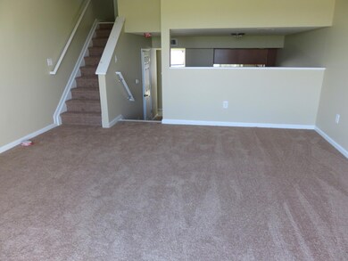 165 Shore Blvd unit 20, Keansburg, NJ 07734 - photo 4