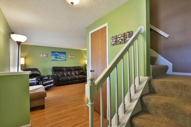 708 Wesfall Ct, Columbus, OH 43228 - photo 6