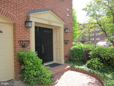 200 Governors Ct, Falls Church, VA 22046 - photo 2