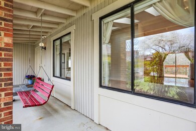 20320 Aspenwood Ln, Montgomery Village, MD 20886 - photo 4