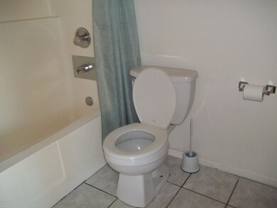 Guess bathroom 2
