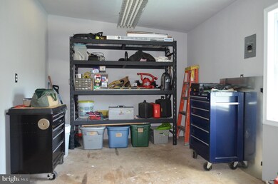 5748 Greenville Rd, Sykesville, MD 21784 - photo 4