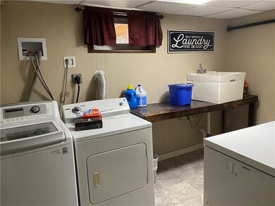 1239 56th St, Des Moines, IA 50311 - photo 5