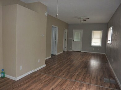 1321 E 27th St, Anderson, IN 46016 - photo 5