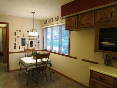 5377 Rosalie Dr, Newburgh, IN 47630 - photo 6