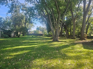 4545 NE Aurora Ave, Des Moines, IA 50317 - photo 2