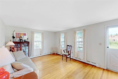 3 Vanderbilt Ave, Newport, RI 02840 - photo 5