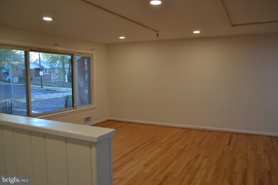200 46th St NE, Washington, DC 20019 - photo 3