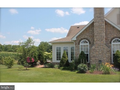 1041 Burgundy Cir, Pennsburg, PA 18073 - photo 3