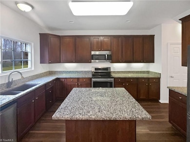 1312 Sharp Ridge Rd, Greensboro, NC 27406 - photo 2